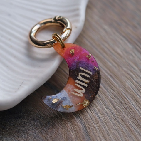 Adresówka dla psa z żywicy – personalizowana, marmurkowe wypełnienie (różne kolory i kształty)