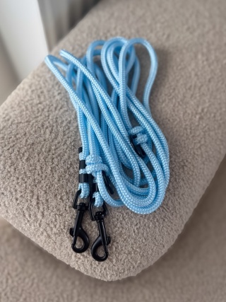 Smycz linowa przepinana dla psa "hands free" – błękitna, Baby Blue